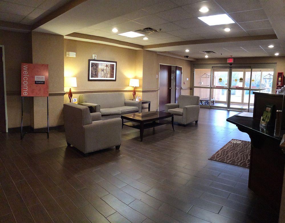 Comfort Inn & Suites Christiansburg I-81 מראה חיצוני תמונה