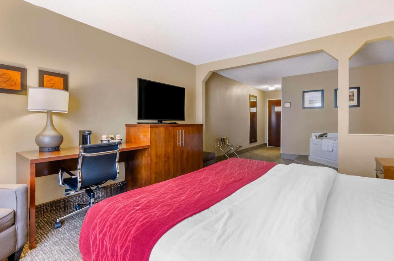 Comfort Inn & Suites Christiansburg I-81 מראה חיצוני תמונה