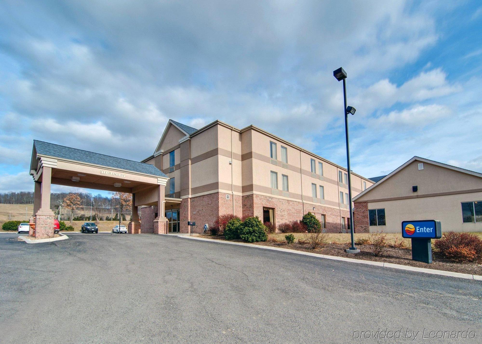 Comfort Inn & Suites Christiansburg I-81 מראה חיצוני תמונה