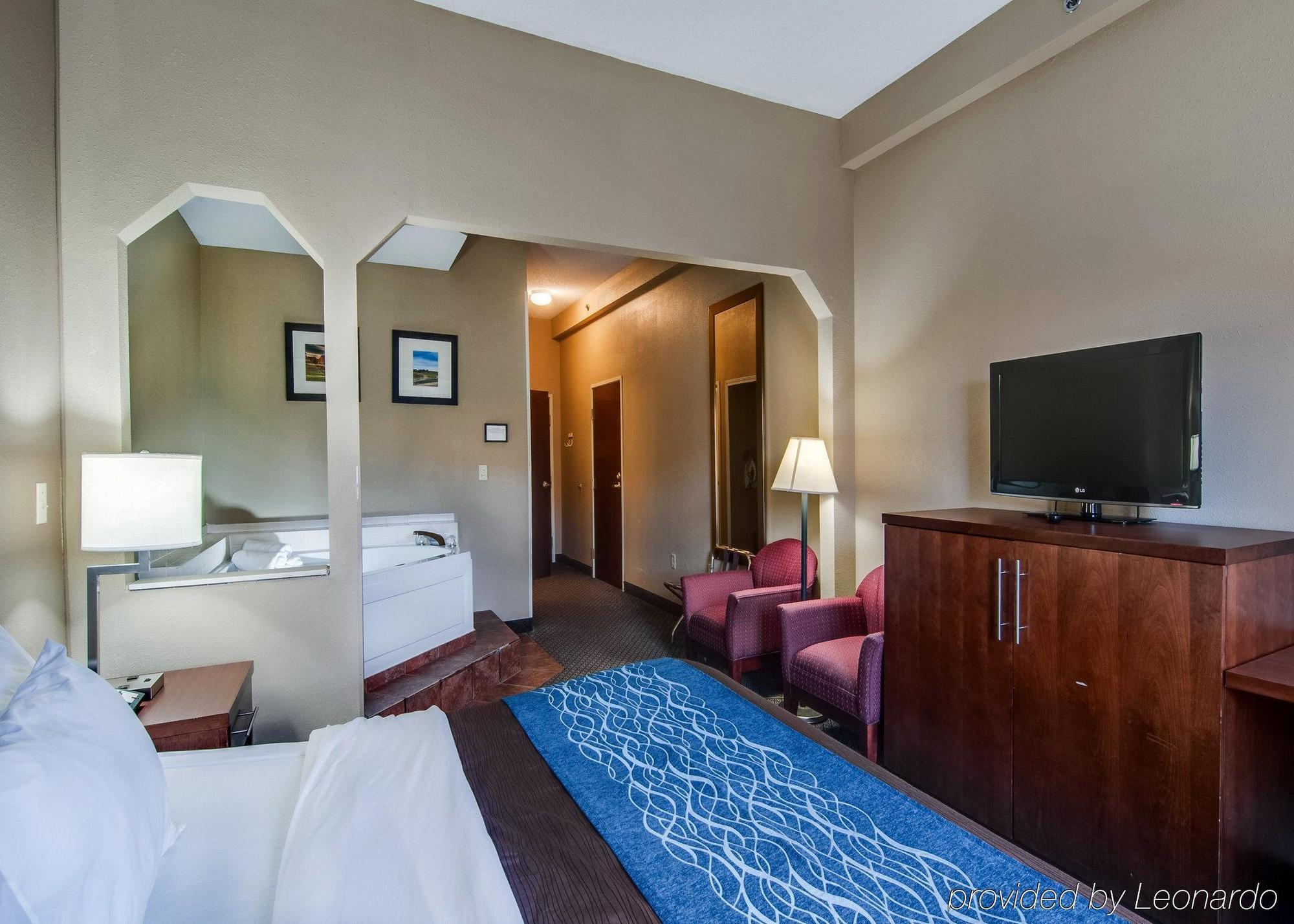 Comfort Inn & Suites Christiansburg I-81 מראה חיצוני תמונה