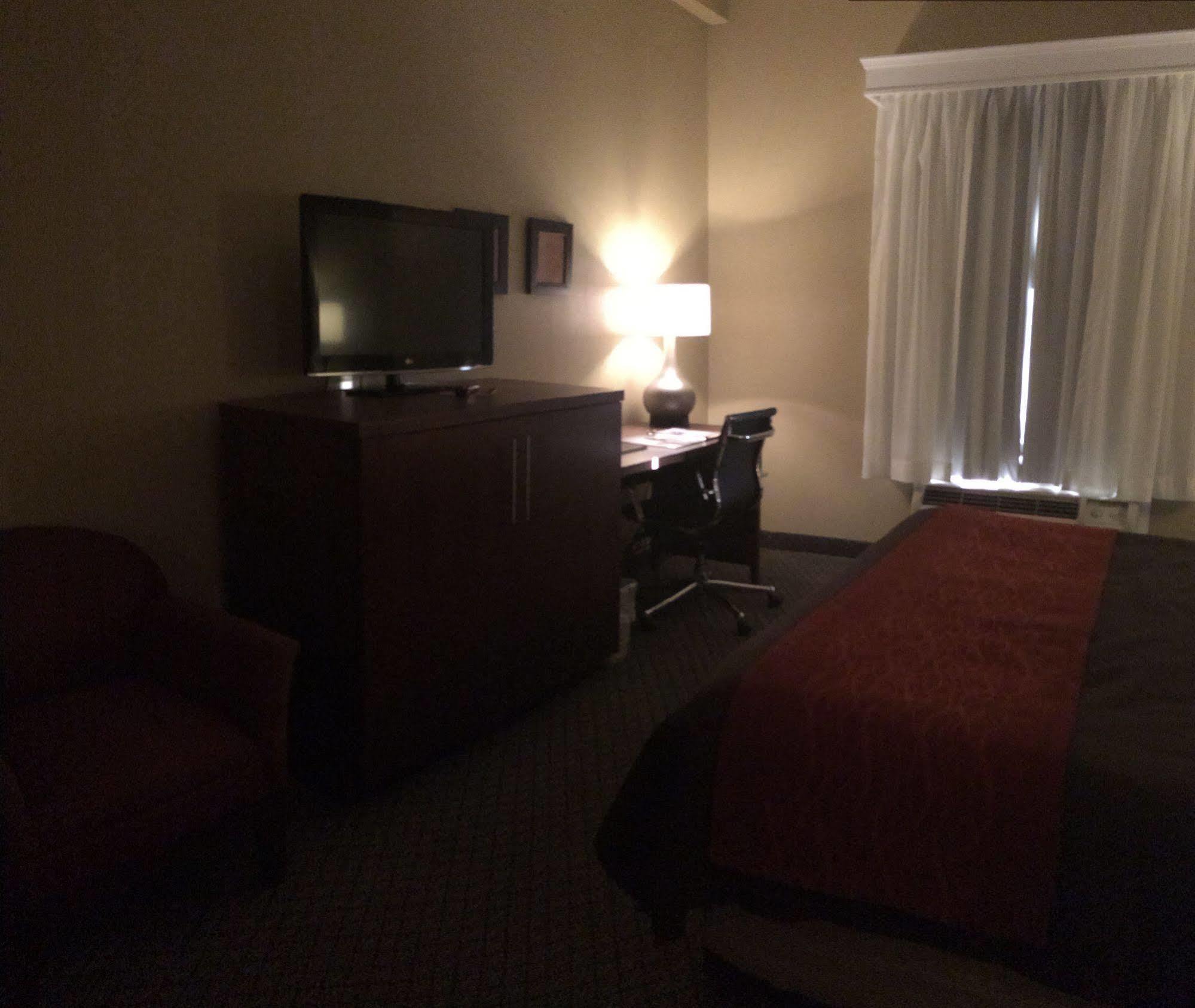 Comfort Inn & Suites Christiansburg I-81 מראה חיצוני תמונה