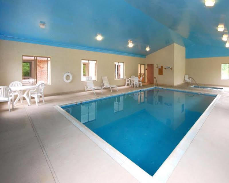 Comfort Inn & Suites Christiansburg I-81 מראה חיצוני תמונה